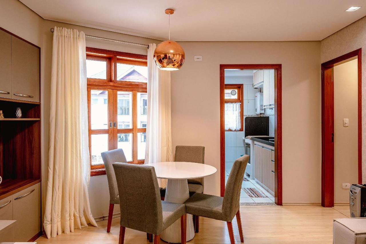 Charmoso Apartamento No Centrinho De Capivari * Campos do Jordão
