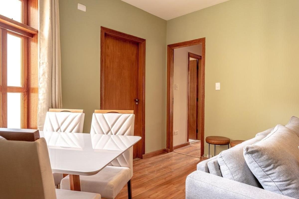 Charmoso Apartamento No Centrinho De Capivari *